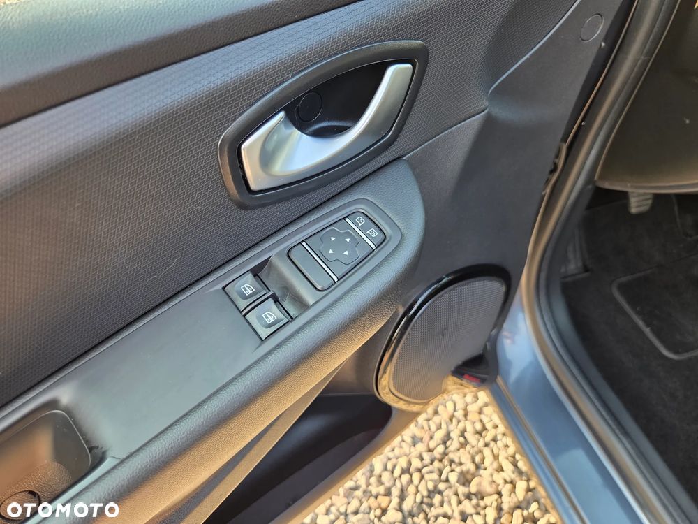 Renault Clio - 13