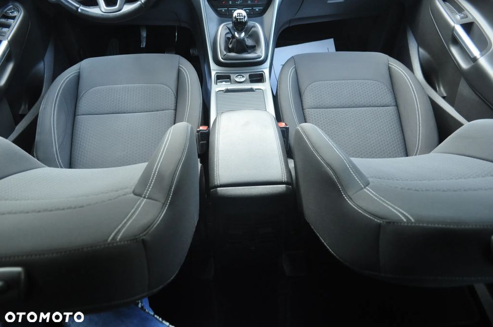 Ford Kuga 1.5 EcoBoost 2x4 Cool & Connect - 32