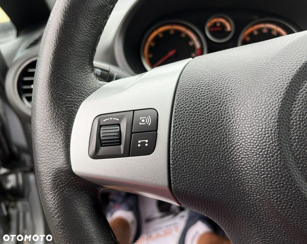 Opel Corsa 1.2 16V Edition 150 - 21