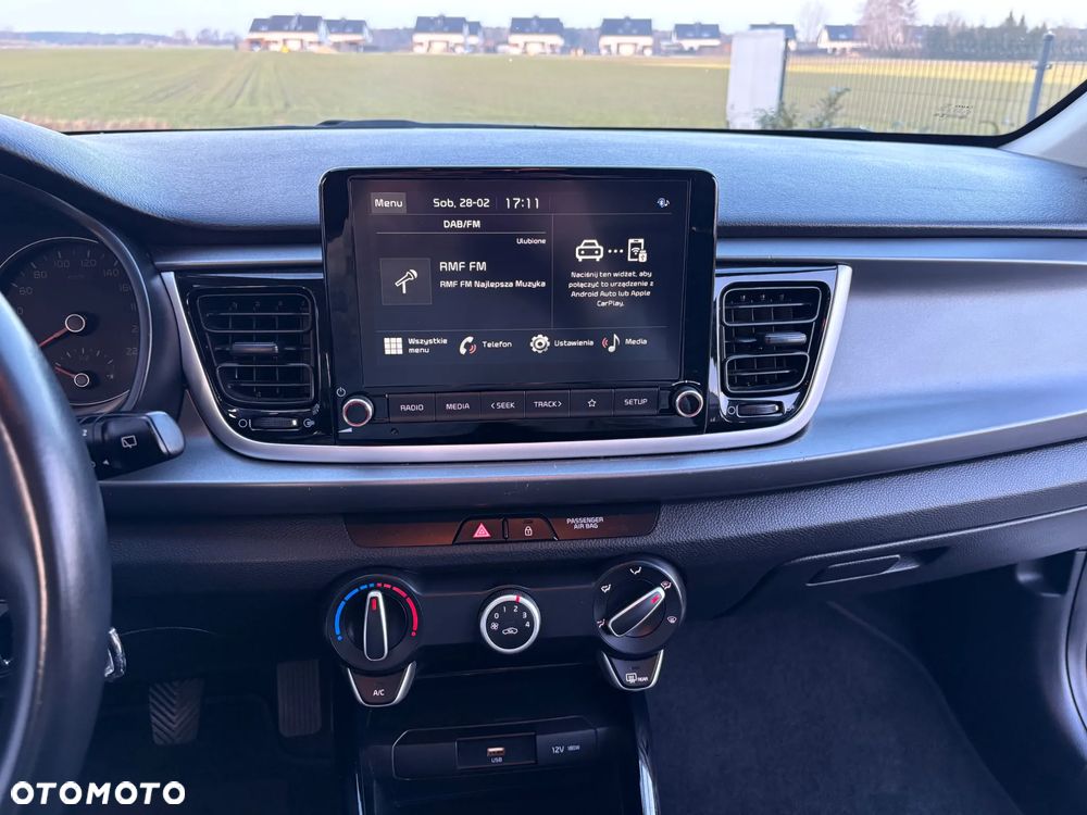 Kia Rio - 22