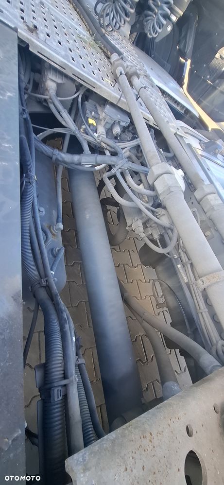 DAF XG+ - 16