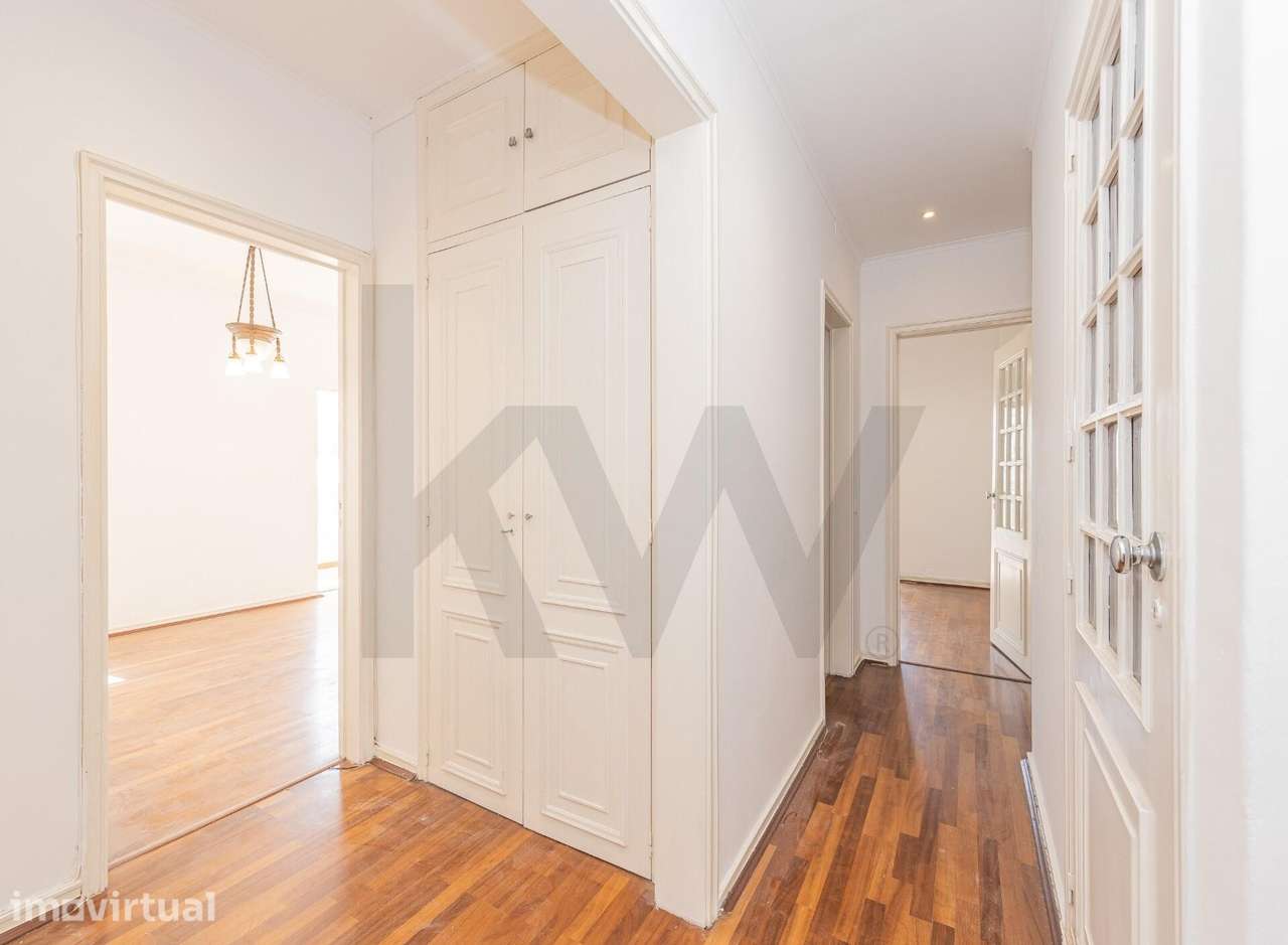 Apartamento T4 c/ Garagem - Quinta das Conchas - Grande imagem: 4/30