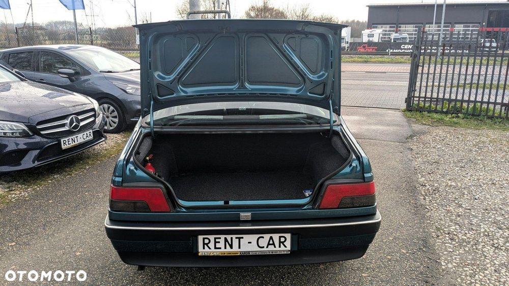 Peugeot 405 - 32