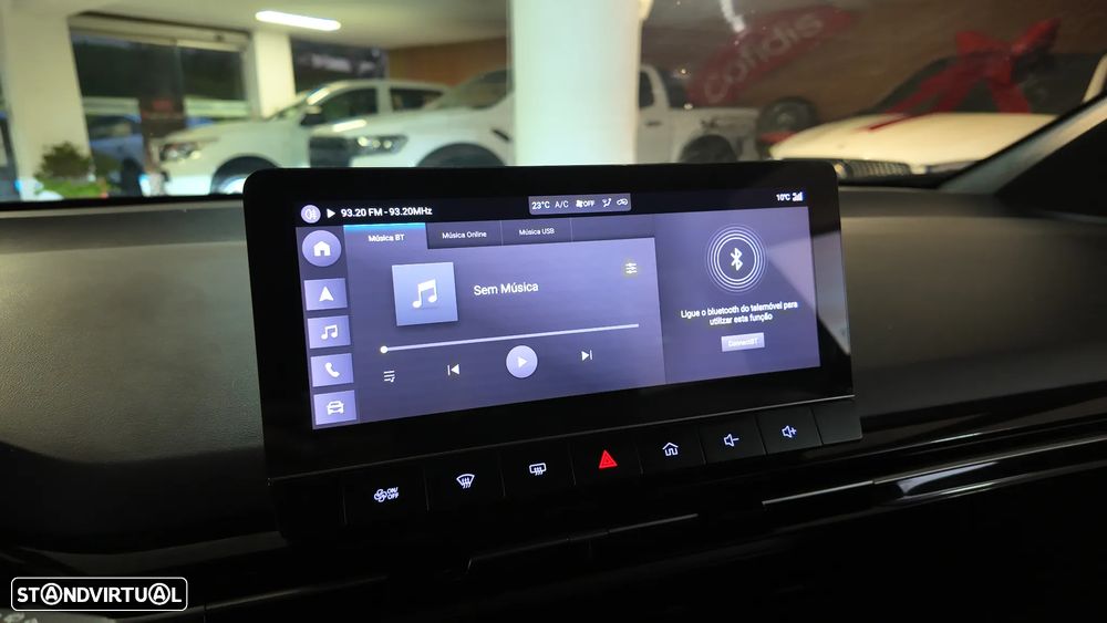 MG MG4 64 kWh Luxury - 26