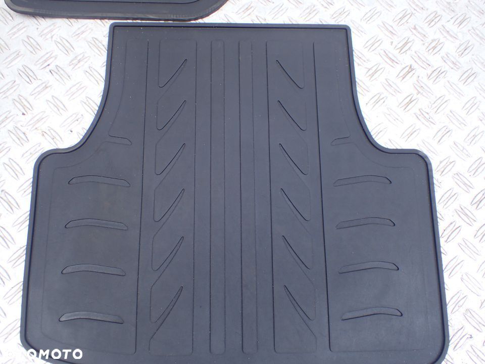 KOMPLET DYWANIKÓW SEAT LEON IV 5FB061500041 RADOM - 4