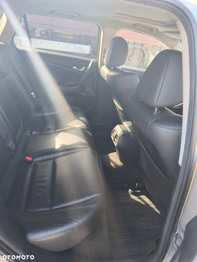Honda Accord 2.0 Executive - 7