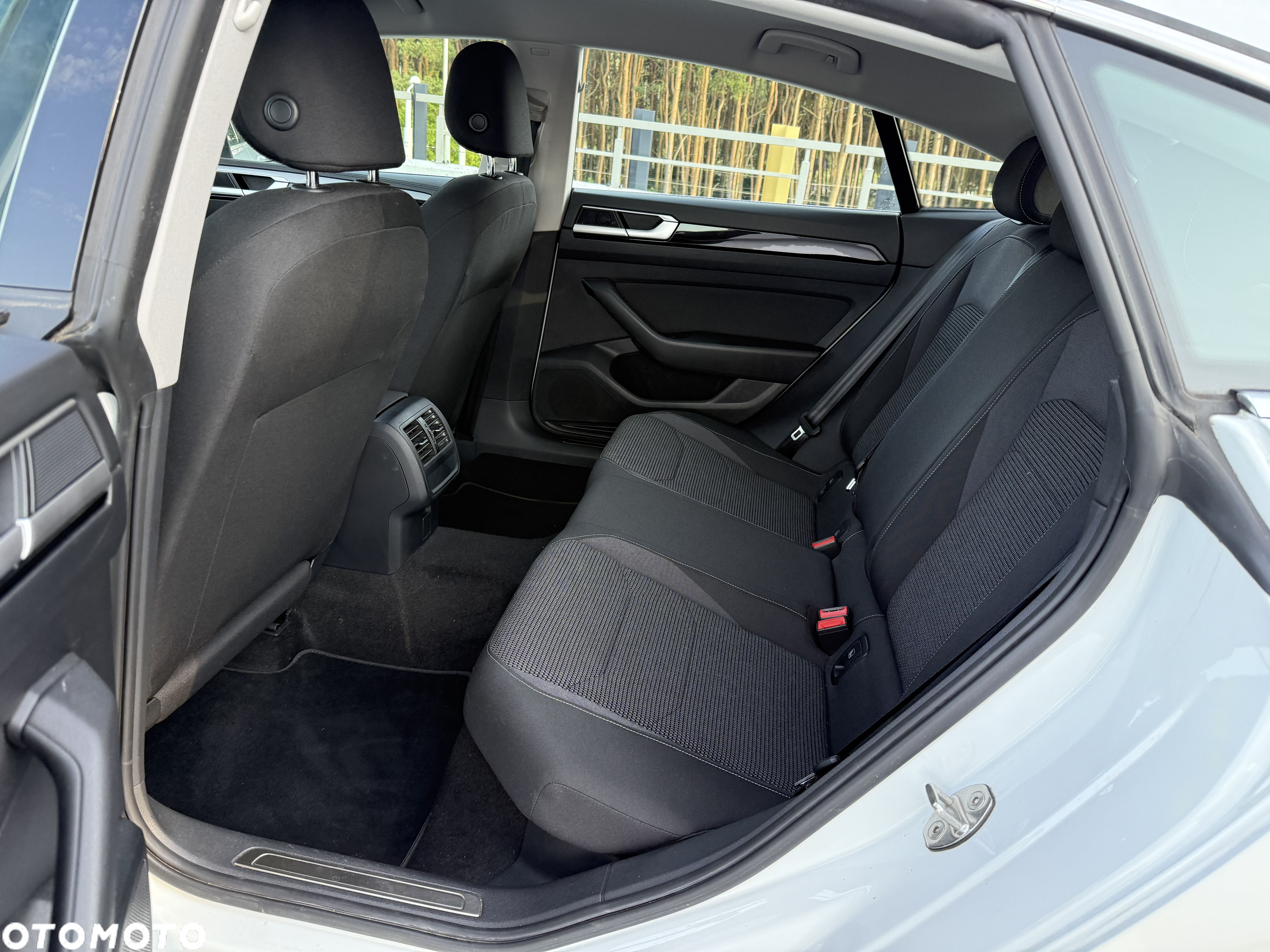 Volkswagen Arteon 2.0 TDI SCR Essence DSG - 27