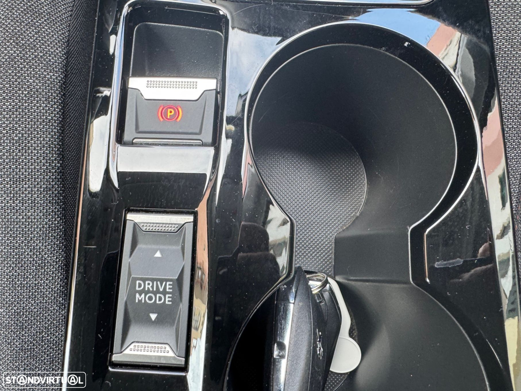 Peugeot e-208 50 kWh Allure - 20