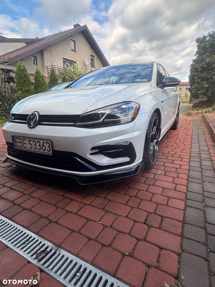 Volkswagen Golf R 4Motion (BlueMotion Technology) - 1