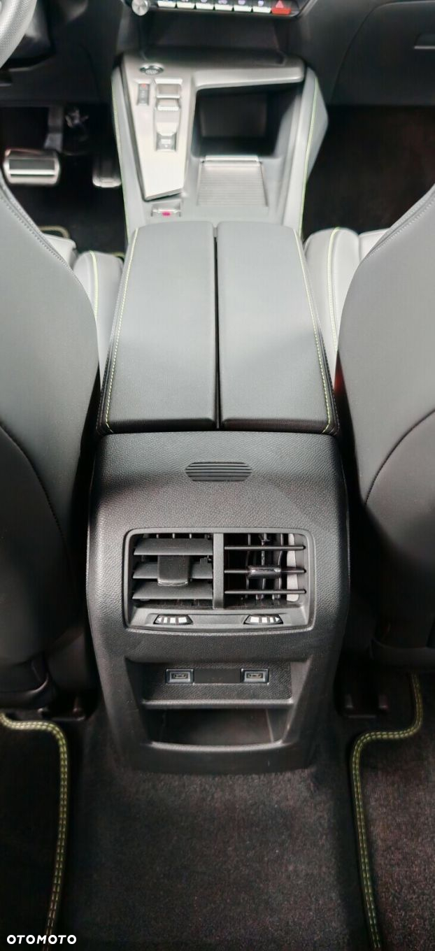 Peugeot 308 - 13