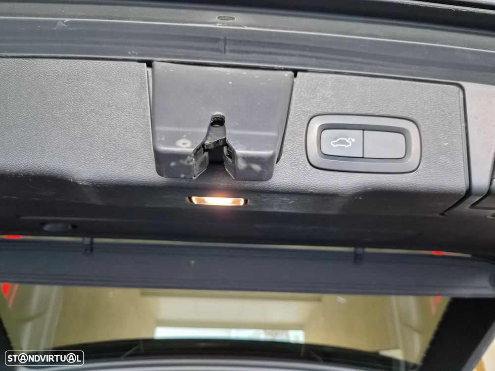 Volvo XC 60 2.0 T8 PHEV Inscription Expression AWD - 17