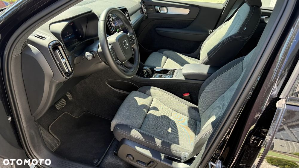Volvo XC 40 B3 Plus Dark - 9