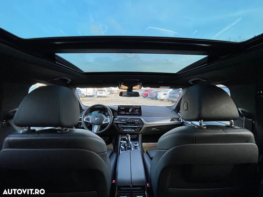 BMW Seria 5 530d xDrive Touring Aut. M Sport Edition - 7