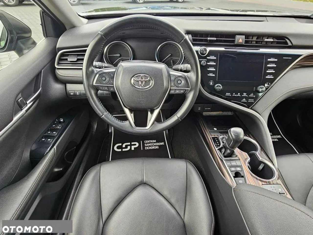 Toyota Camry - 19