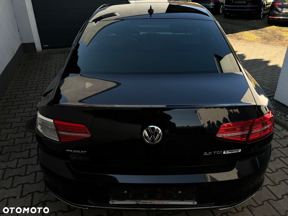 Volkswagen Passat 2.0 TDI (BlueMotion Technology) Highline - 9