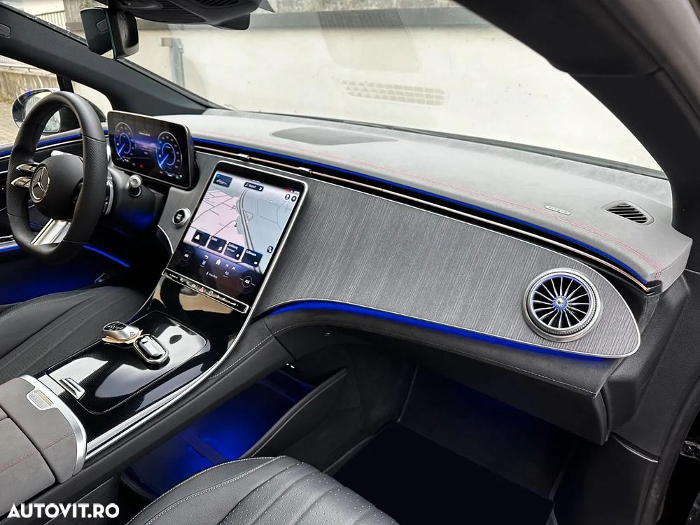 Mercedes-Benz EQS 350+ AMG Line - 12