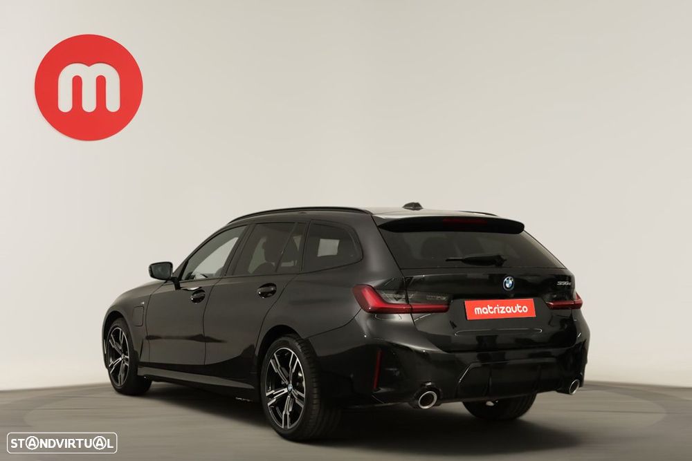 BMW 330 e Edição Desportiva M Auto - 3
