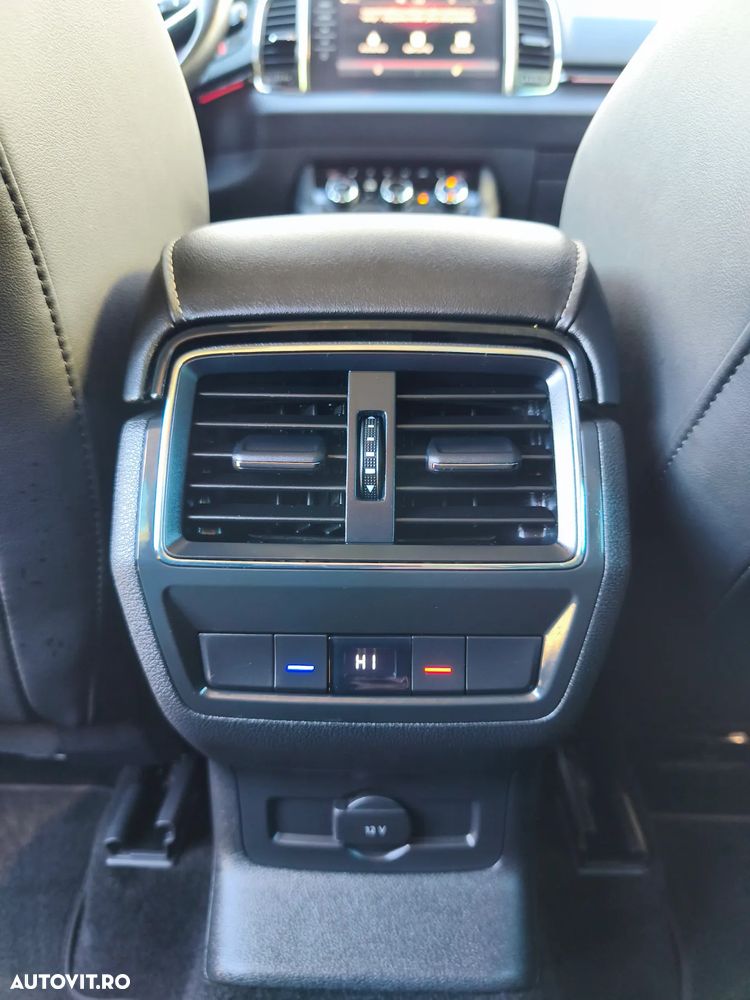 Skoda Karoq 2.0 TDI SCR 4x4 DSG Style - 31