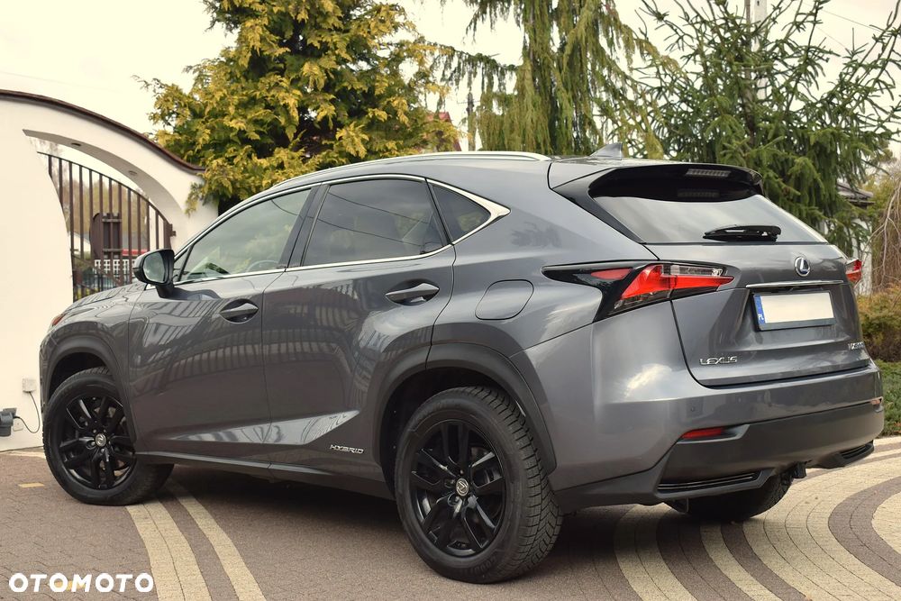 Lexus NX 300h Prestige AWD - 2