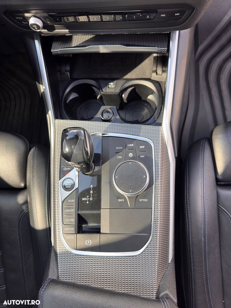 BMW Seria 3 330i AT M Sport - 12