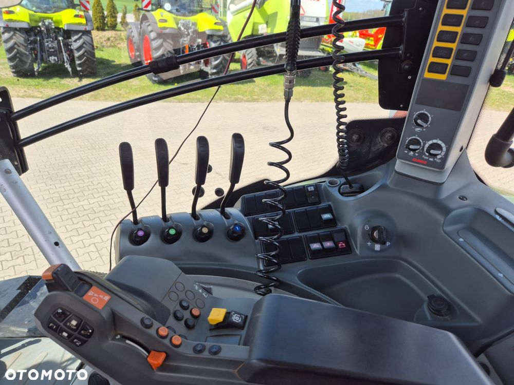 Claas Axion 800 CIS - 17