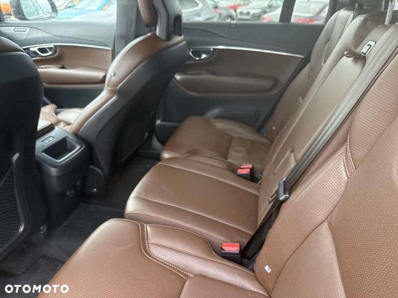 Volvo XC 90 - 20