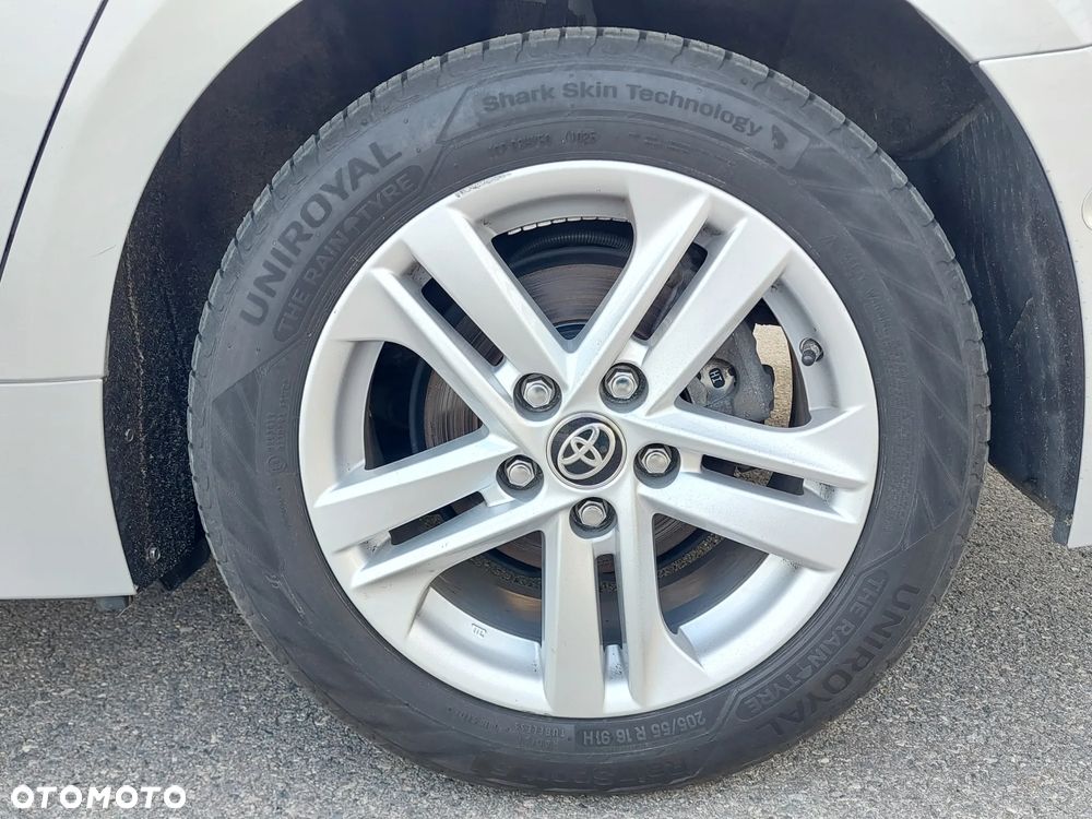 Toyota Corolla 1.8 Hybrid Comfort - 31
