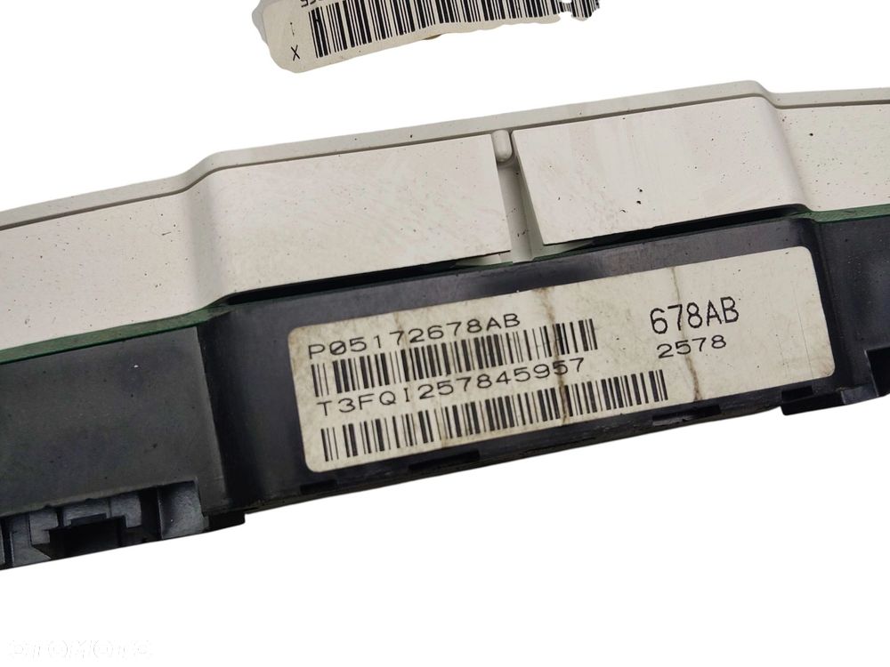 LICZNIK DODGE CALIBER (2006-2009) 1.8 16V 150KM P05172678AB - 3