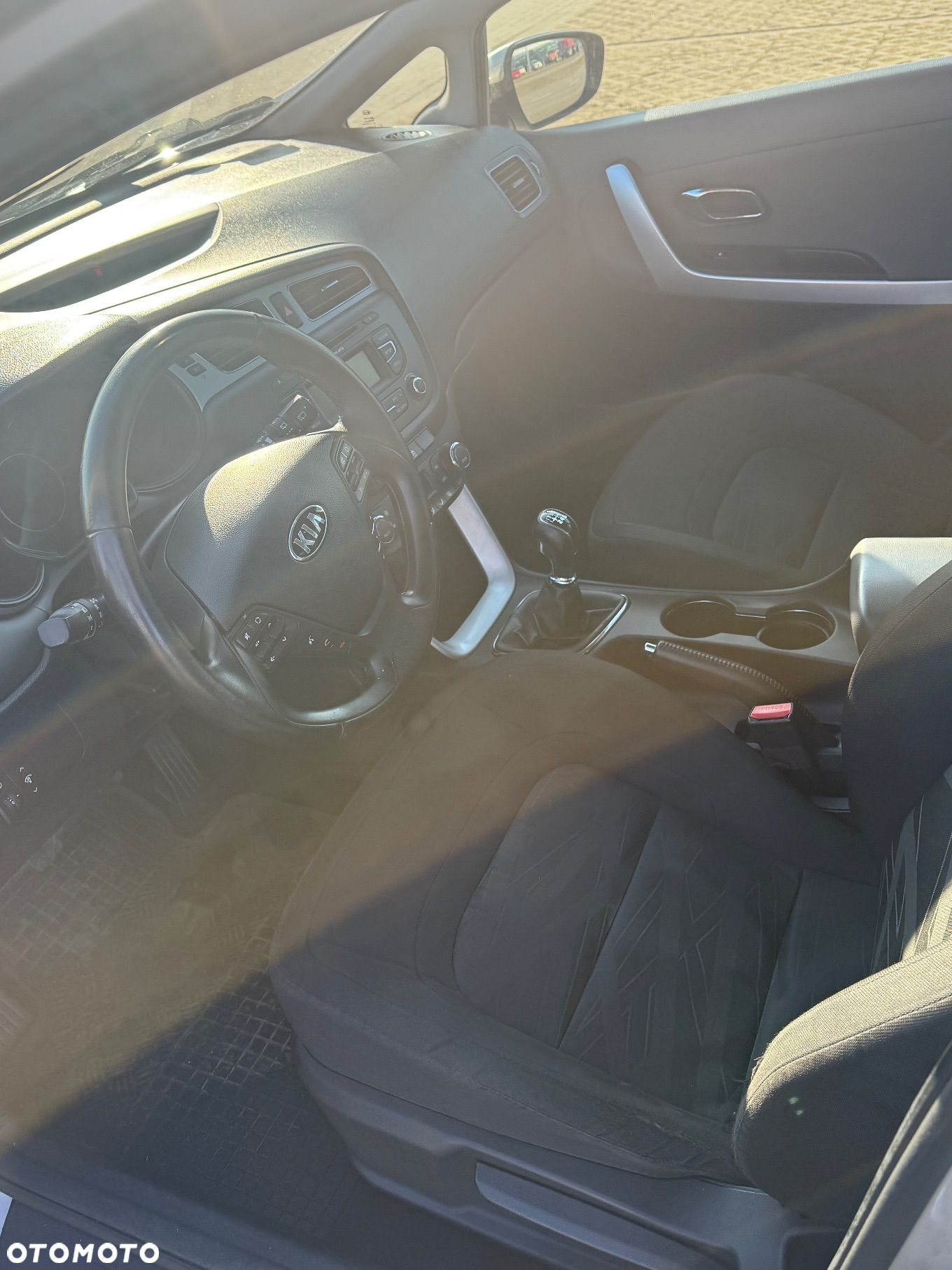 Kia Ceed - 9