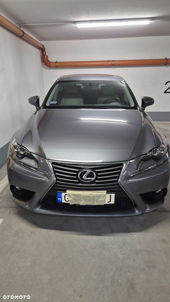 Lexus IS 200t Prestige - 2