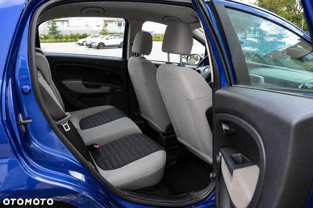 Fiat Grande Punto - 12