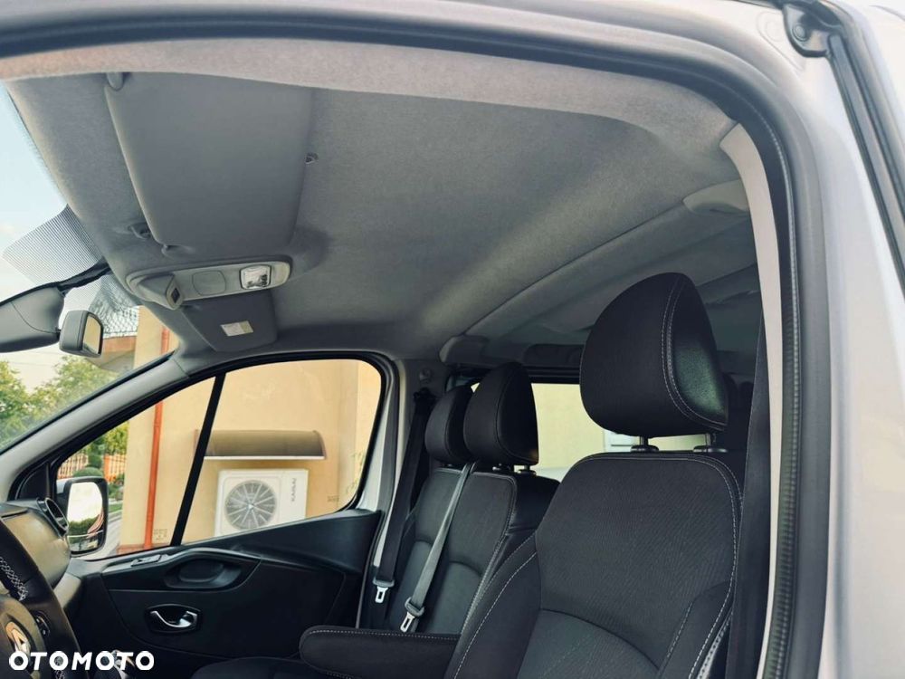Renault Trafic - 32