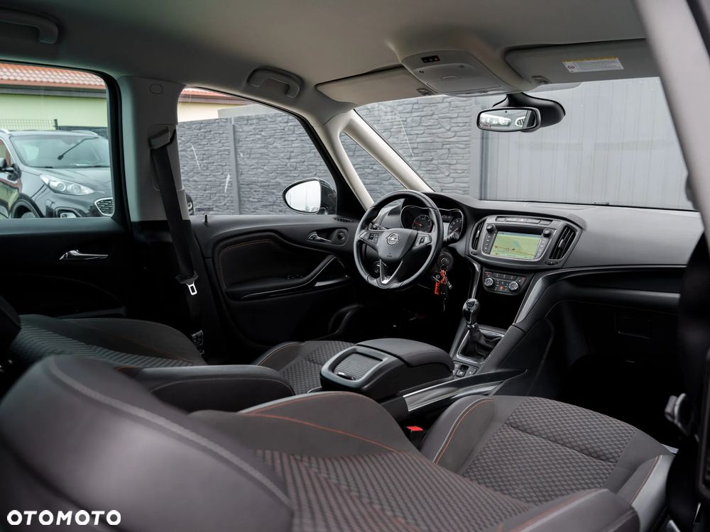 Opel Zafira 2.0 CDTI Cosmo S&S - 23
