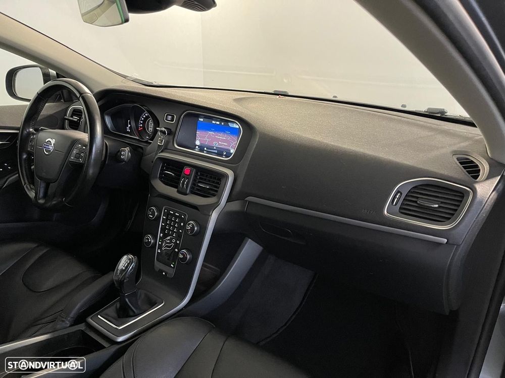 Volvo V40 1.6 D2 Momentum - 14