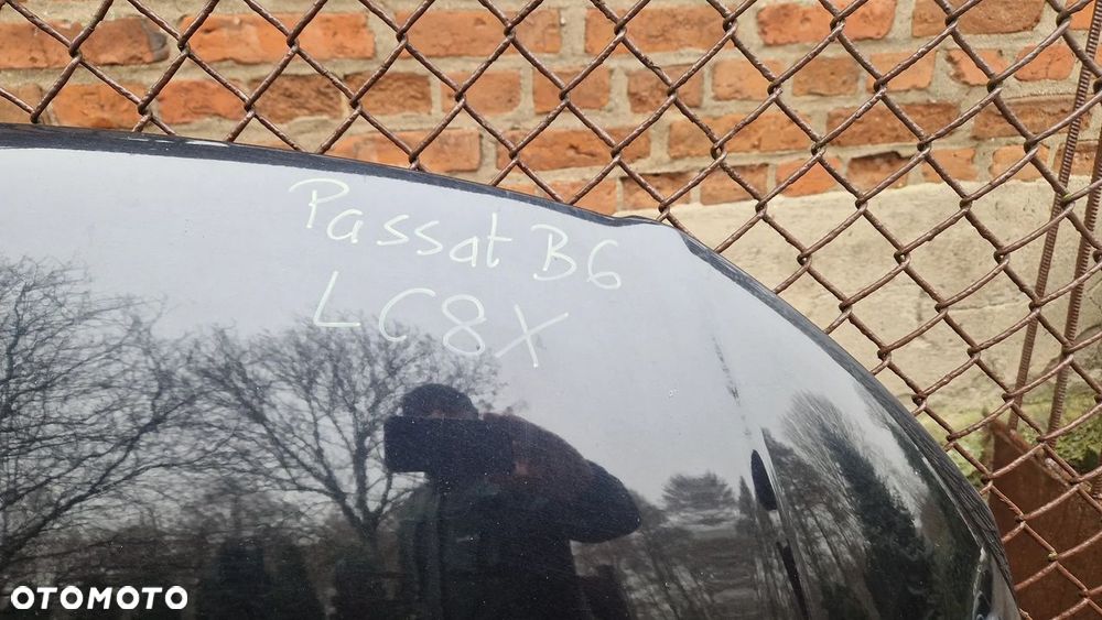 VW Passat b6 LC8X maska pokrywa silnika - 2