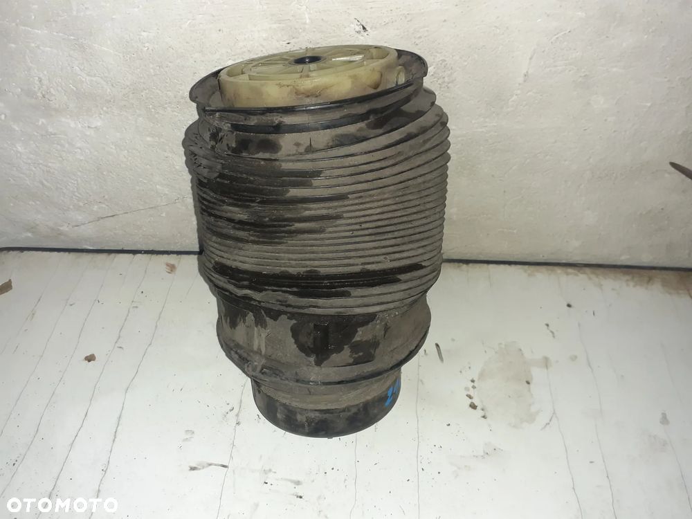 Mercedes W212 W218 Miech Tylny Lewy Poduszka - 1