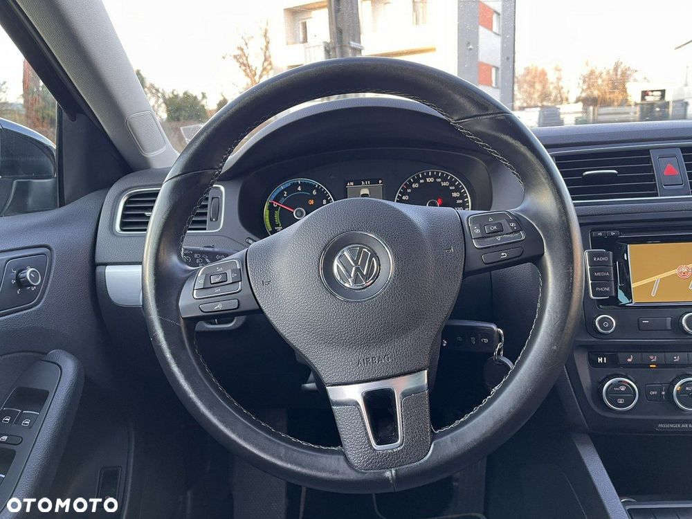 Volkswagen Jetta - 16