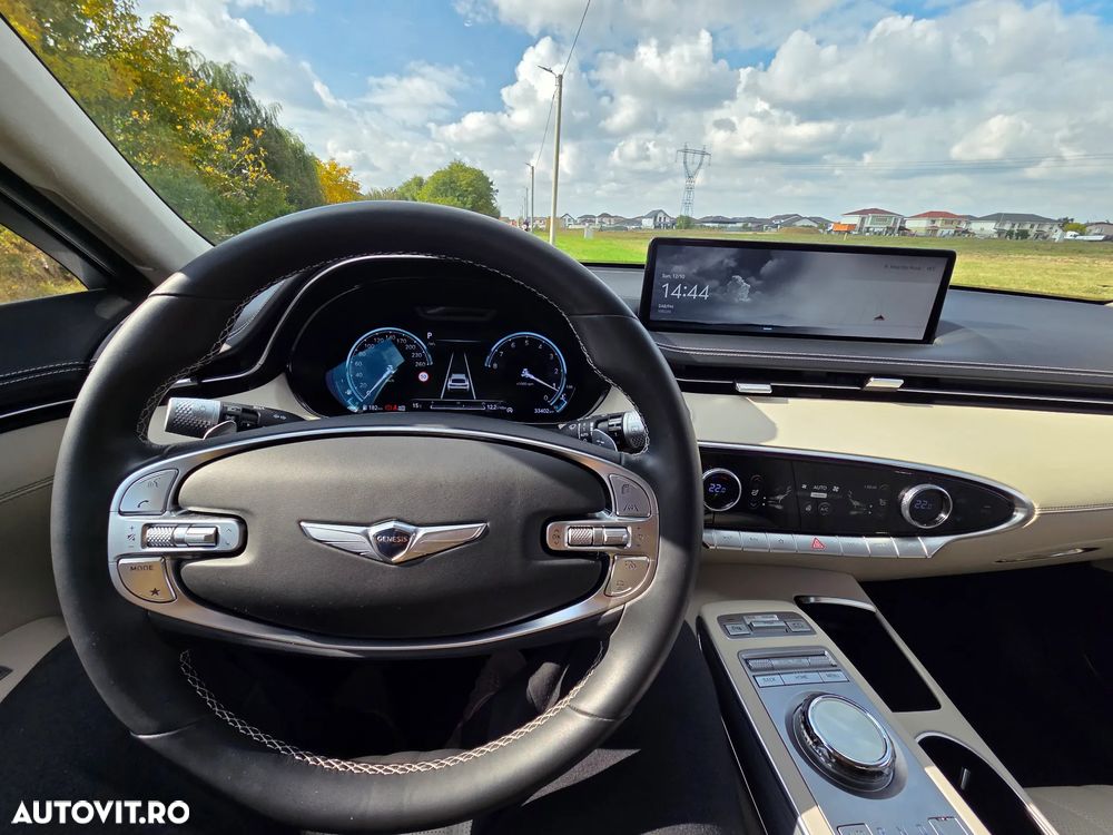 Genesis GV70 2.5T AWD AT8 Luxury Line - 10