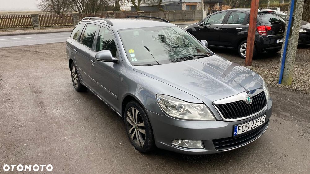 Skoda Octavia 1.6 TDI Edition DSG - 2