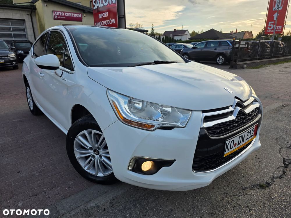 Citroën DS4 1.6 HDi SoChic - 17