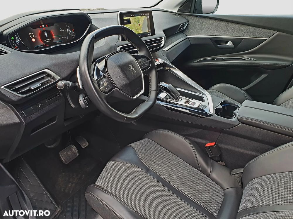 Peugeot 3008 1.2 PureTech Turbo S&S EAT8 Allure - 8