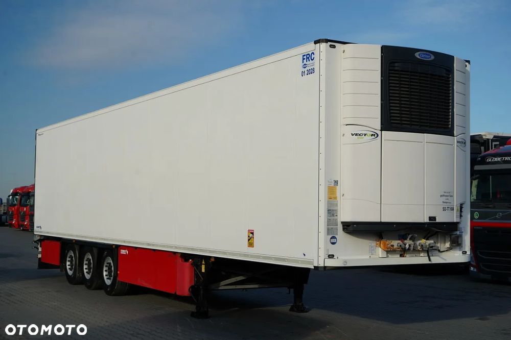 Schmitz Cargobull CARGOBULL / CHŁODNIA / CARRIER VECTOR 1550 / OŚ PODNOSZONA / DOPPELSTOCK / KOSZE NA PALETY - 1