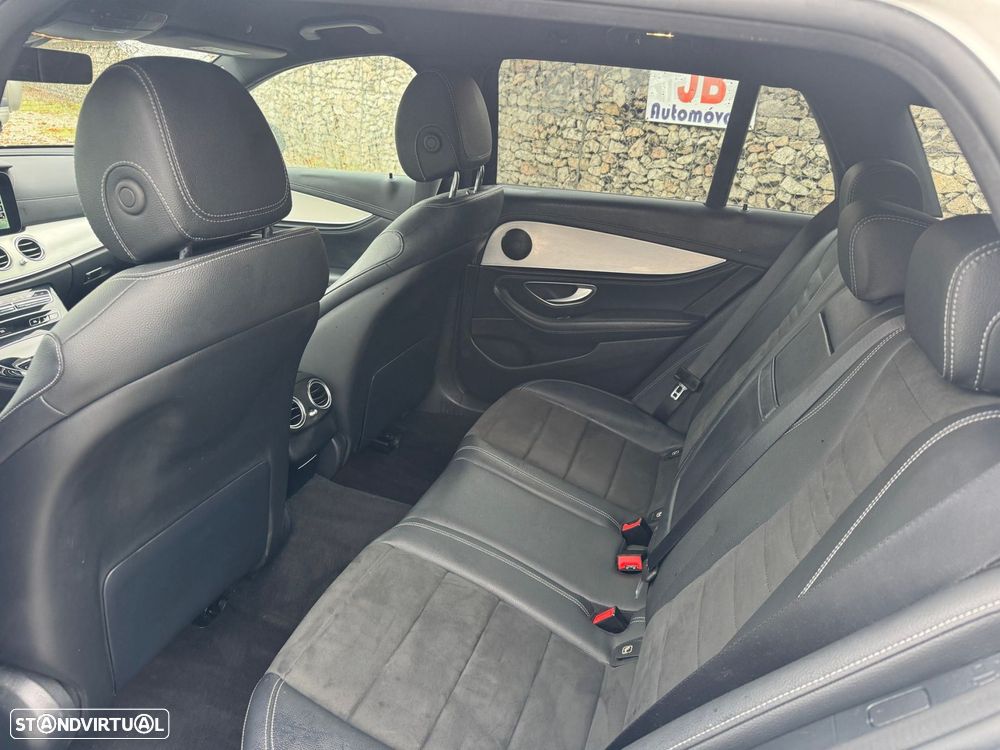 Mercedes-Benz E 300 de AMG Line - 13