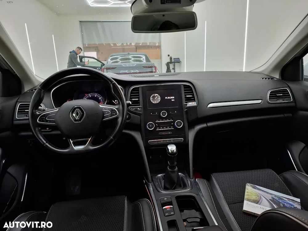 Renault Megane TCe 130 Bose Edition - 5