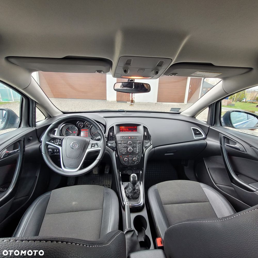 Opel Astra 1.6 CDTI Cosmo - 3