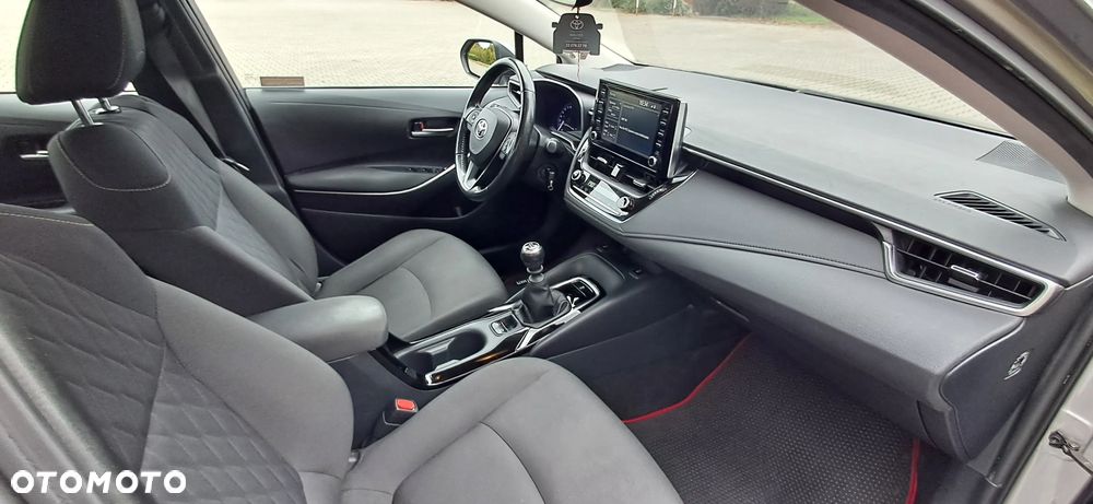 Toyota Corolla 1.6 Comfort - 6