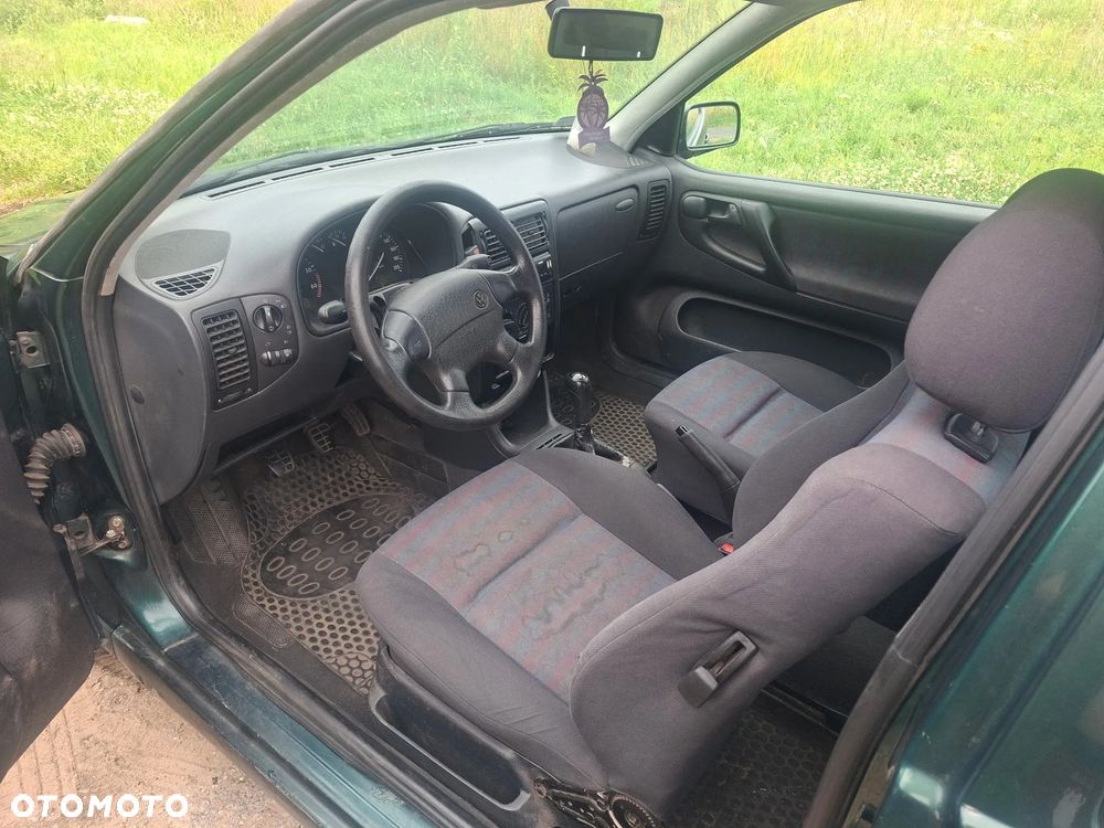 Volkswagen Polo 60 - 9
