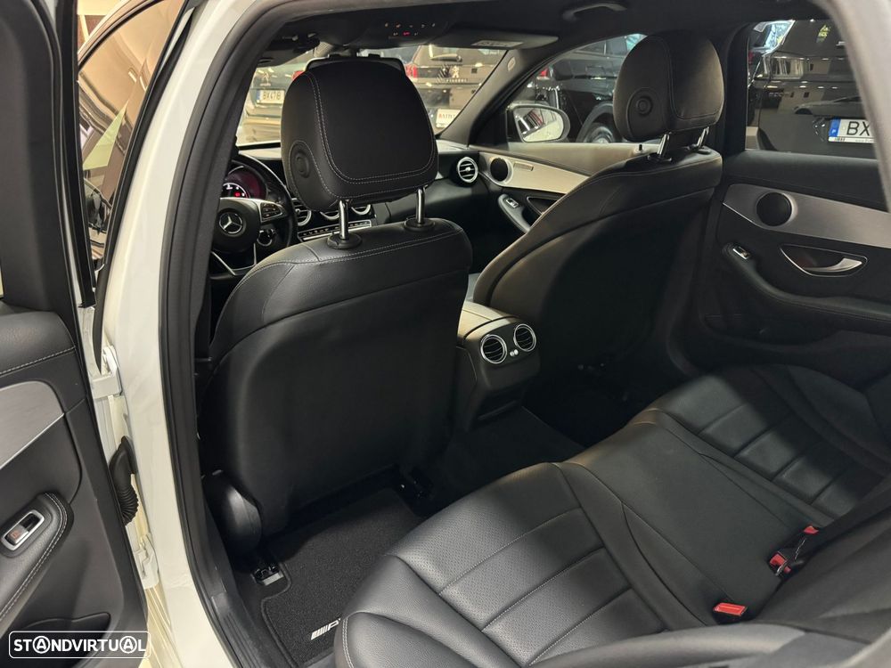Mercedes-Benz C 200 d AMG Line - 45