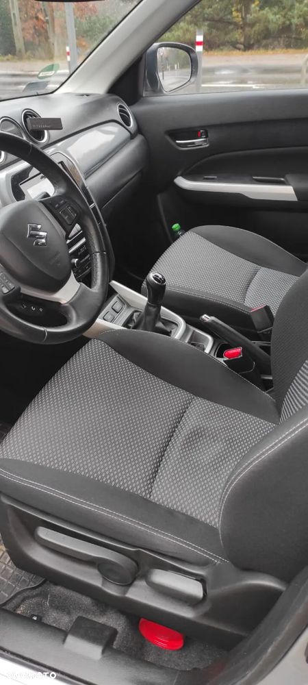 Suzuki Vitara 1.6 Premium 2WD - 6