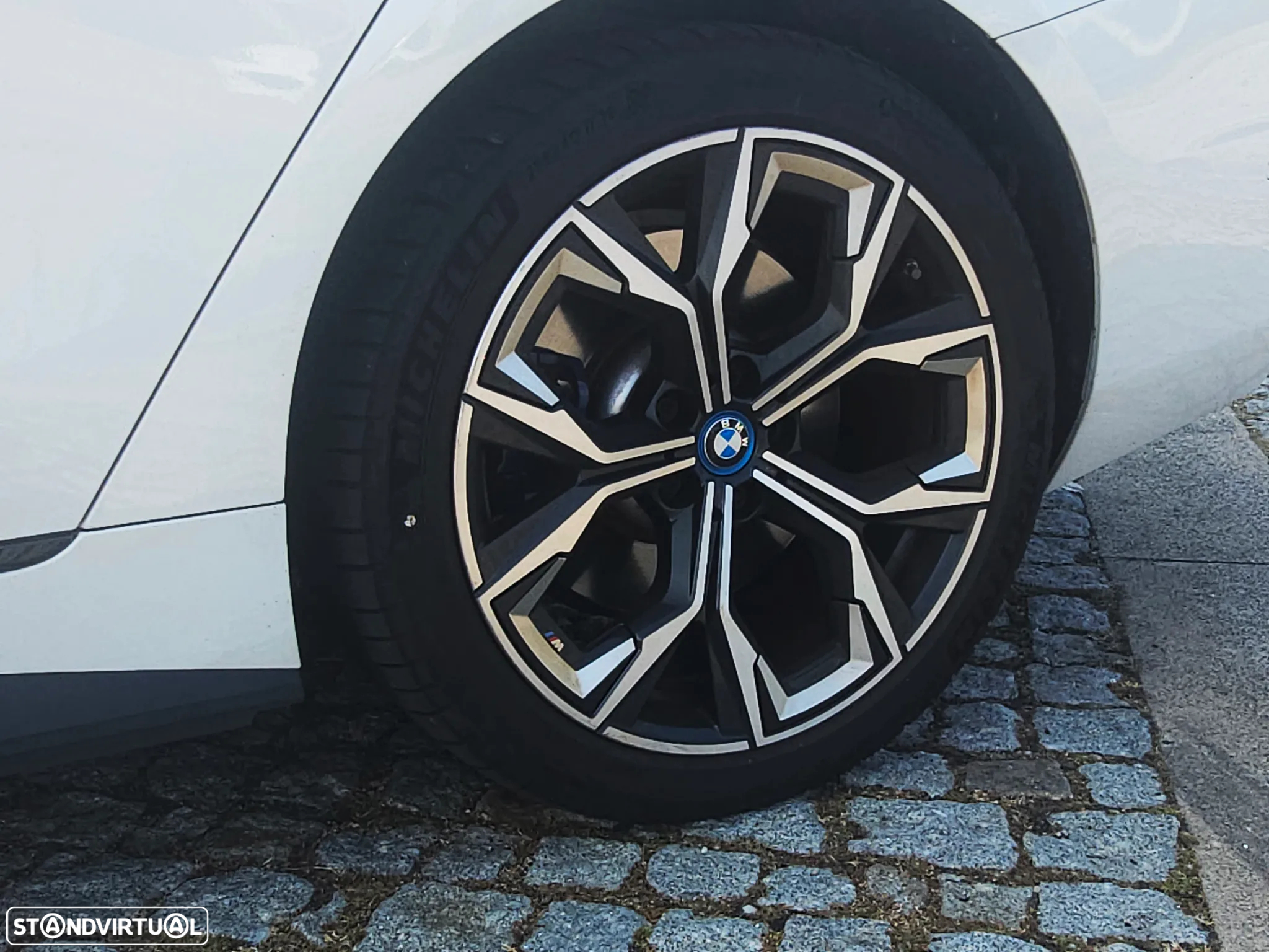 BMW i4 M50 - 35